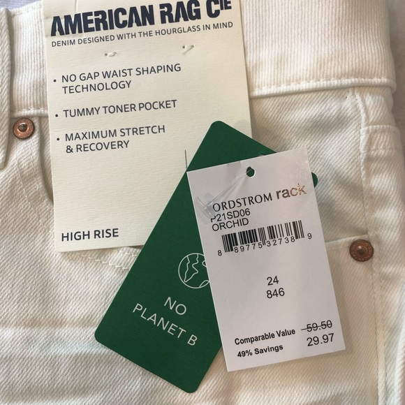 🍀 American Rag White Denim Short - Picture 4 of 4